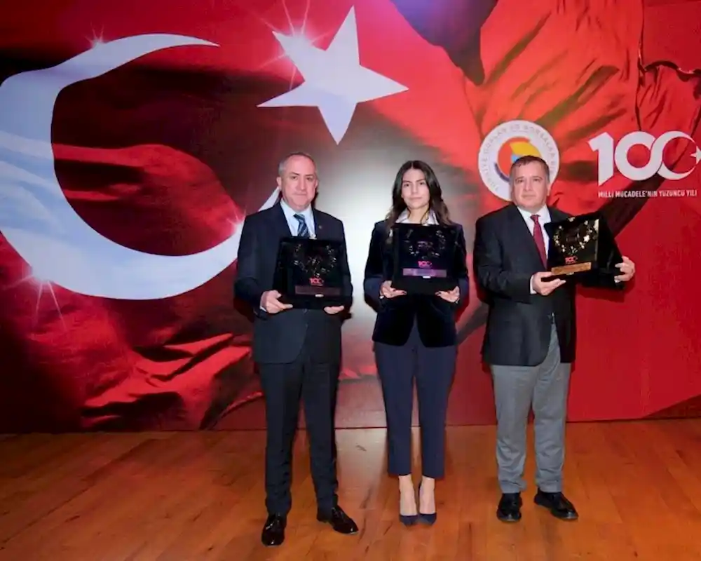 basak-tractor-and-mst-construction-equipment-win-3-awards